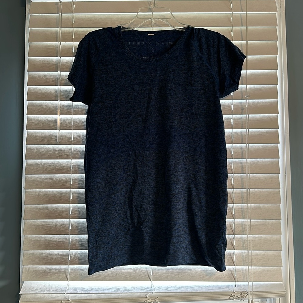 Lululemon shirt
